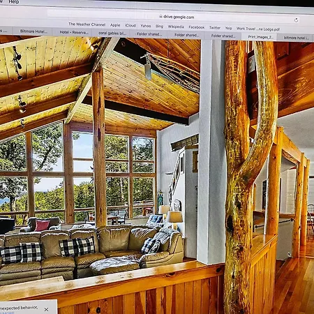 The Pine Lodge